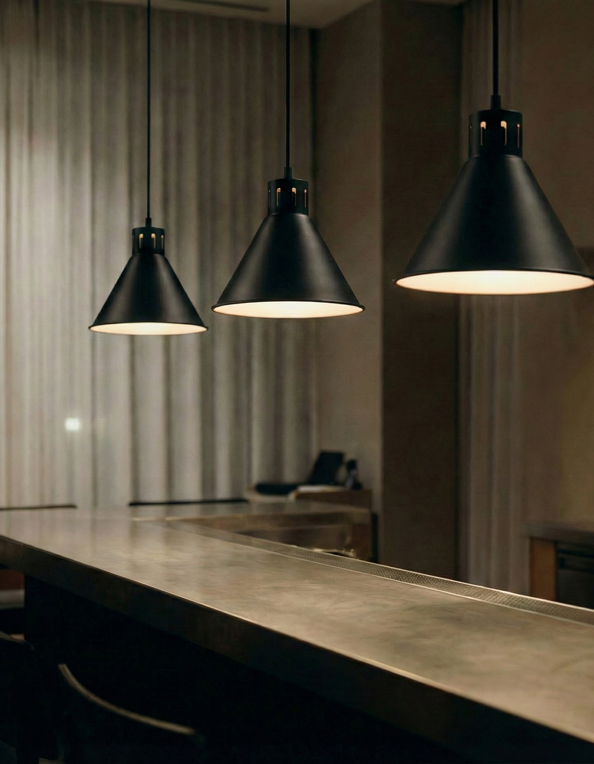 DUKE 1-Light Pendant - Black