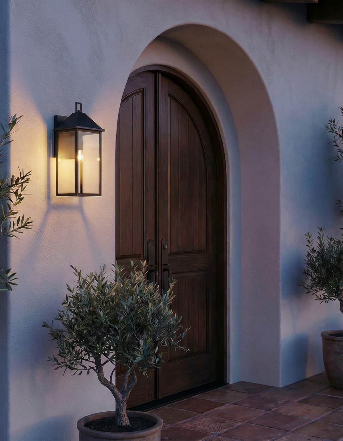BELMONT 18-in. Outdoor Lantern - detail