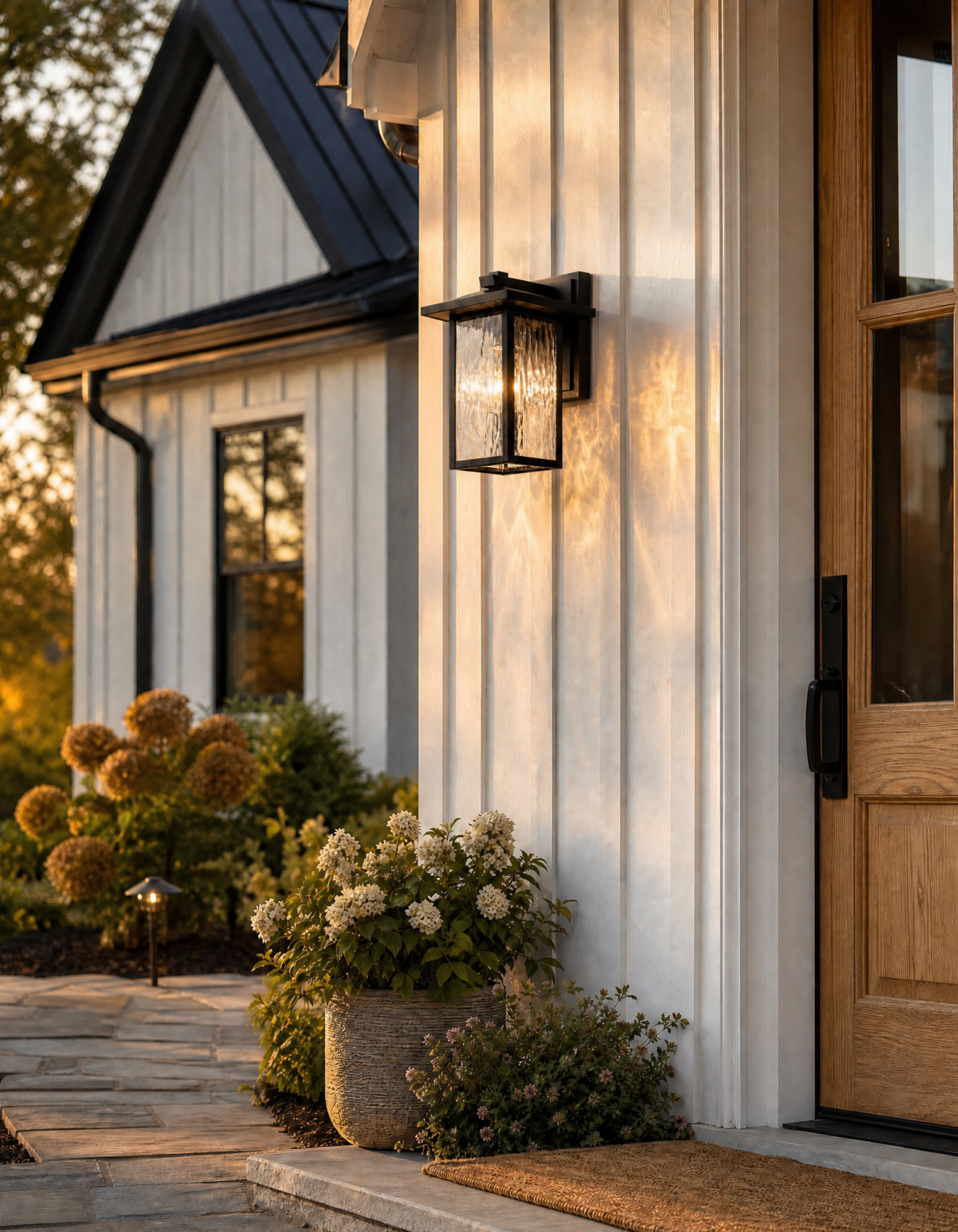 LUMOS 1-Light 13" Lantern - Black#Finish_Black