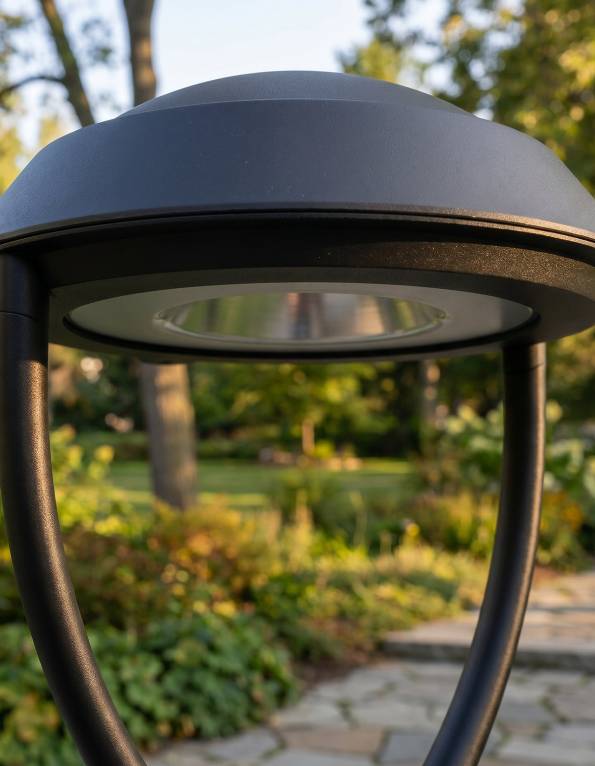 Sphera 40W Post-Top Light - SPH-PM40W-BK