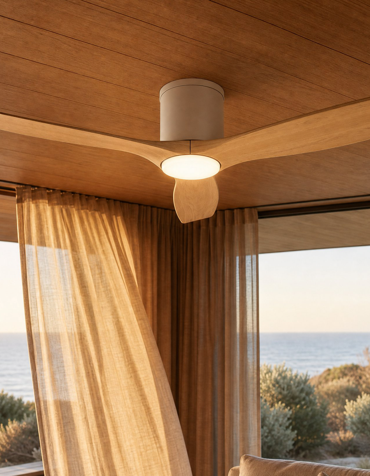 Savannah 52-in. Ceiling Fan - White & Natural Wood#Finish_White & Natural Wood