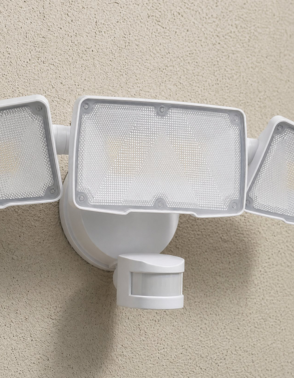 Fortis 3-Head Security Light, White - White#Finish_White