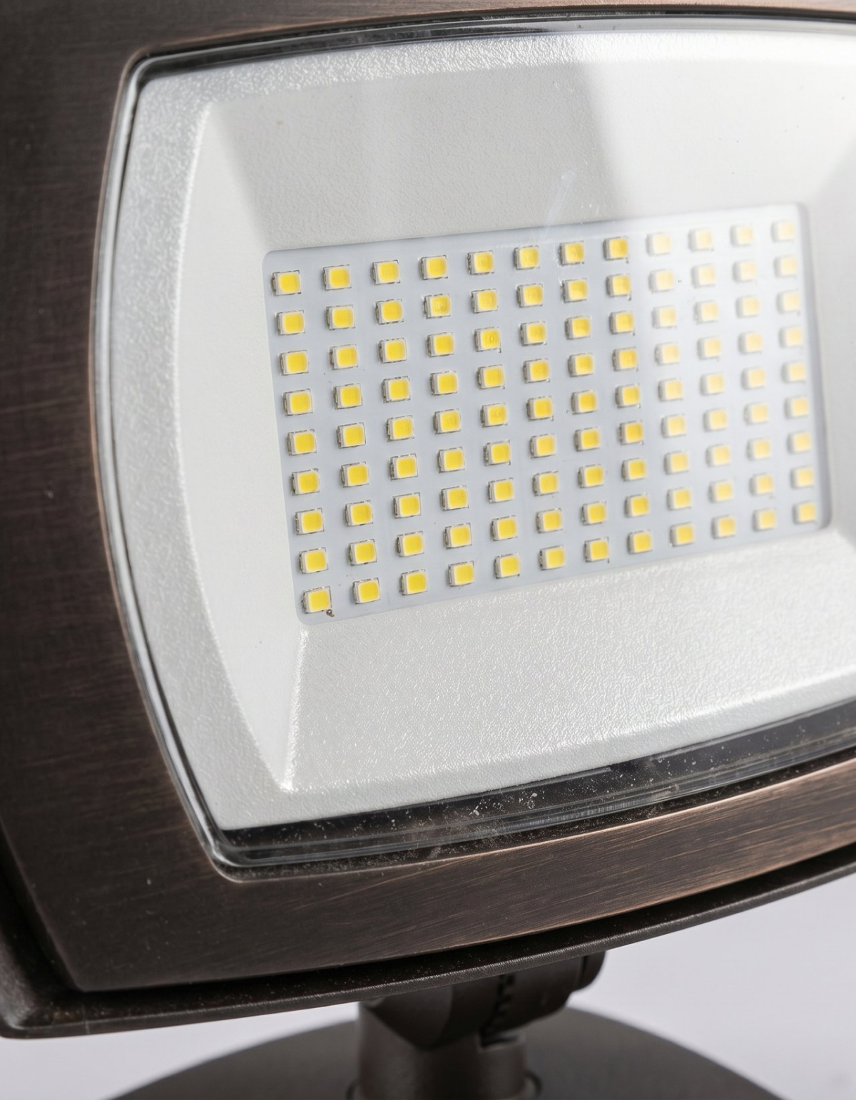 FUSIONX 15W LED Flood Light - Bronze#Finish_Bronze