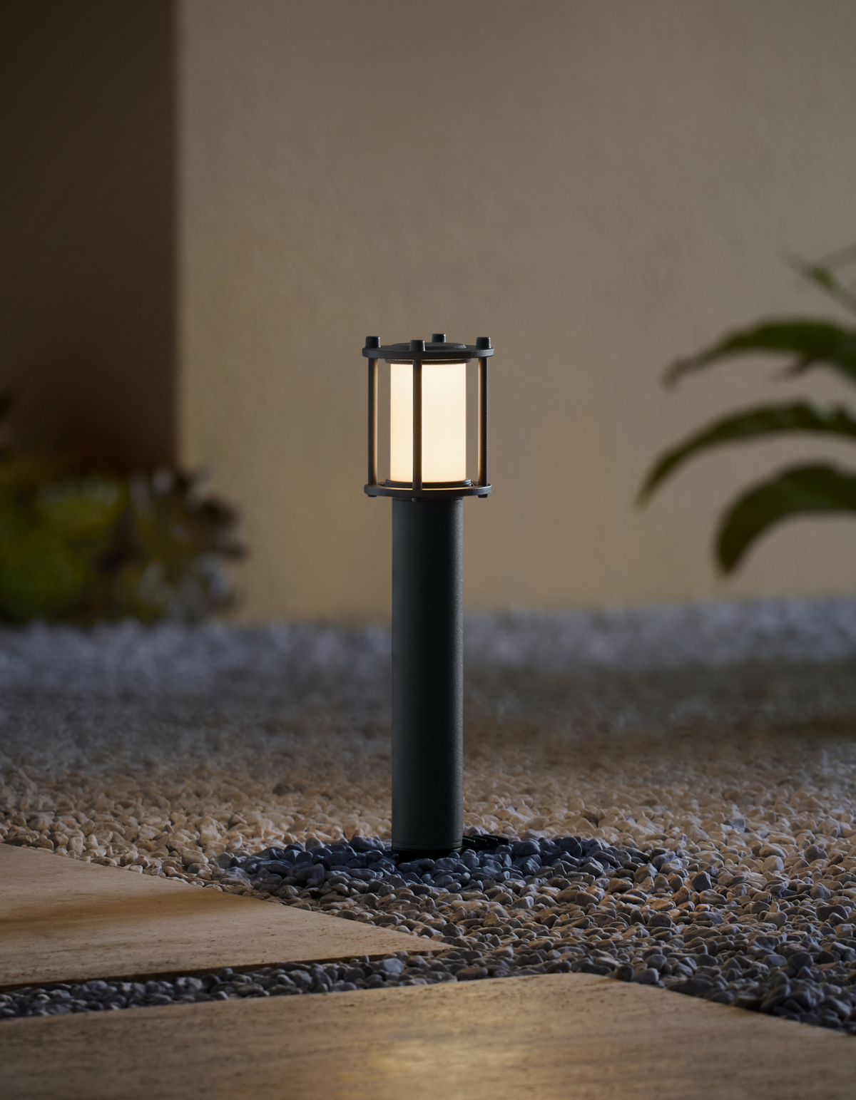 EVENING 10.7-in. Bollard – Black - Black#Finish_Black