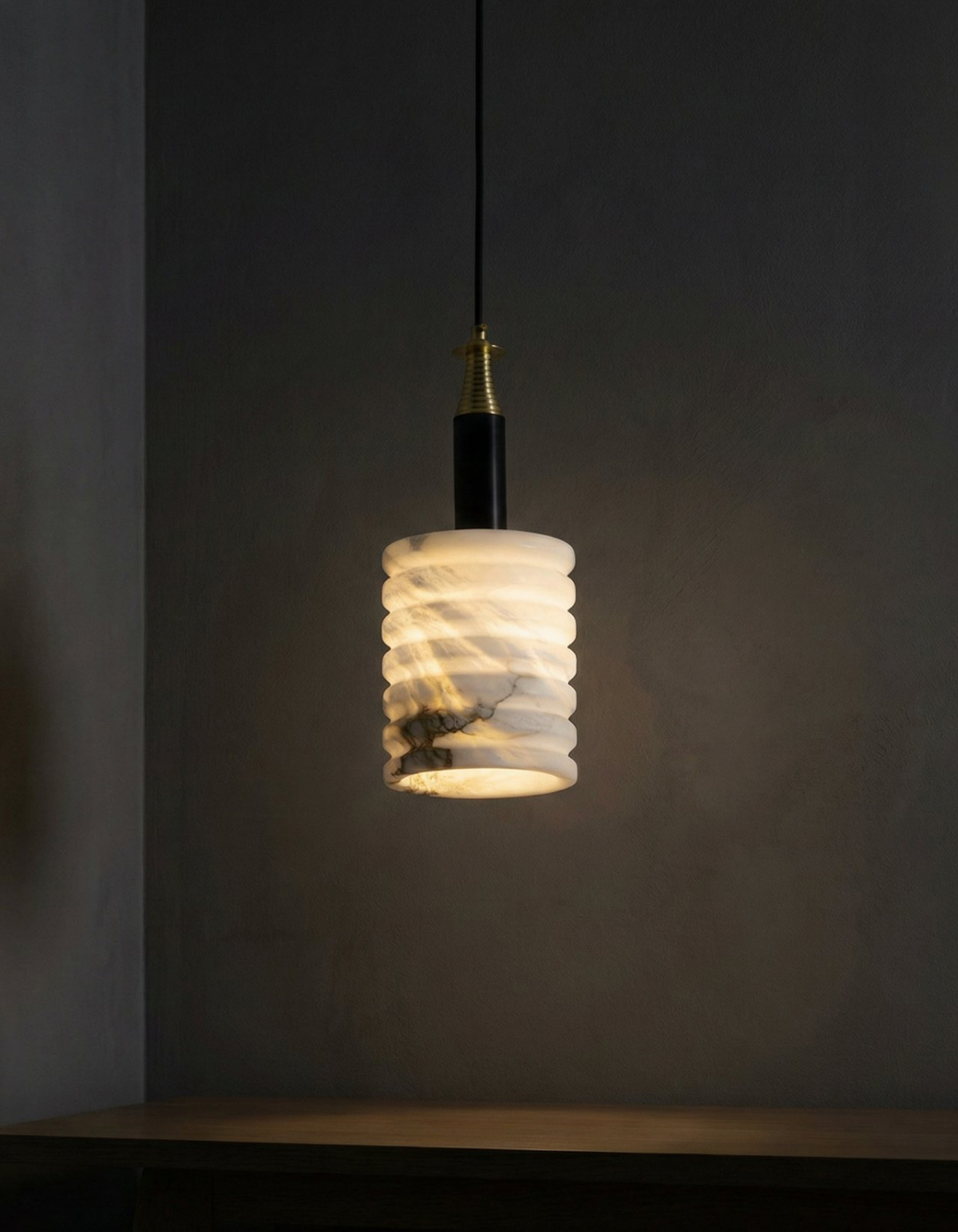 ALBA 7" Strata Pendant - Satin Gold and Natural Alabaster#Finish_Satin Gold and Natural Alabaster